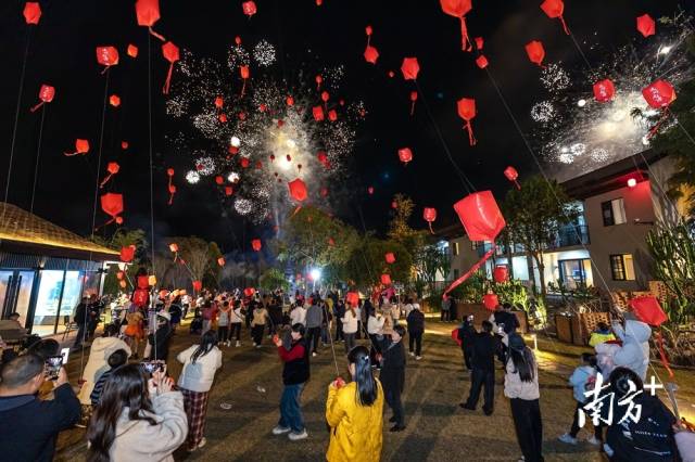 剛過去的春節(jié)假期，連州接待游客、旅游綜合增速喜人，兩項指標(biāo)均創(chuàng)歷史新高。