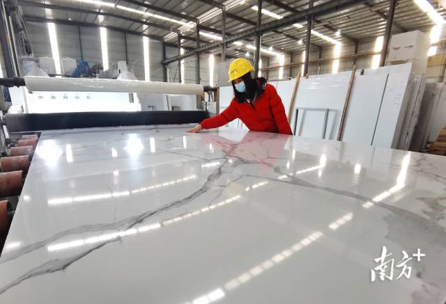 西江鎮(zhèn)力爭(zhēng)打造優(yōu)質(zhì)鎮(zhèn)級(jí)工業(yè)園區(qū)。黃津 攝