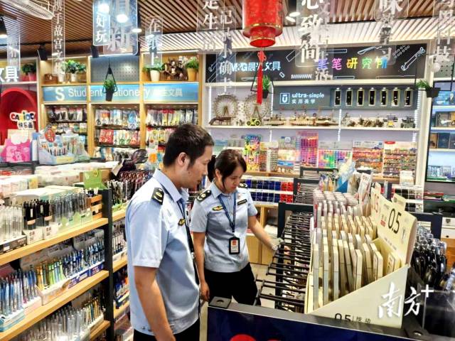 守護(hù)安心消費(fèi)，連州市市場監(jiān)督管理局在行動(dòng)。連州市監(jiān)局 供圖